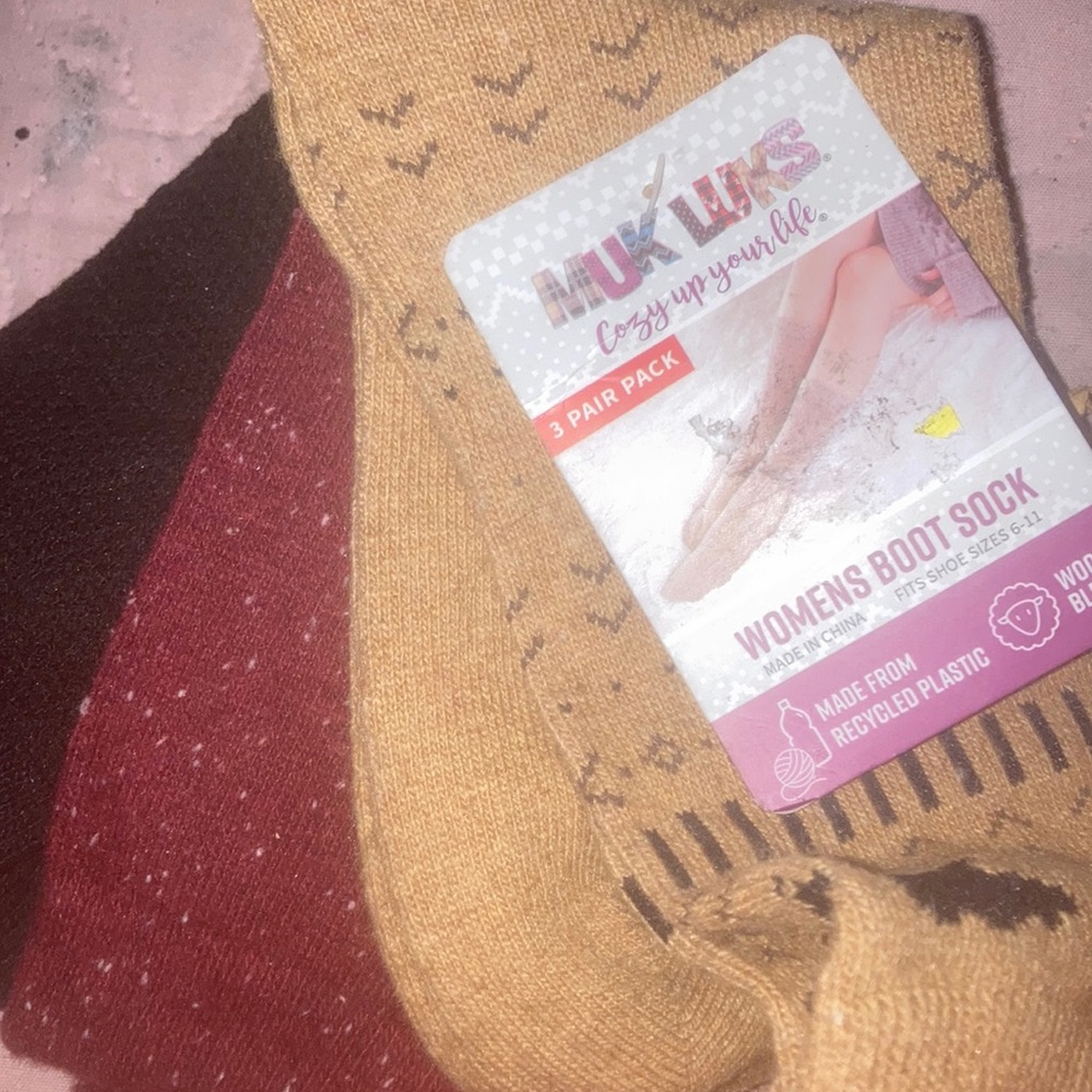 Muk Luks WOOL blend sock radio! Cozy!